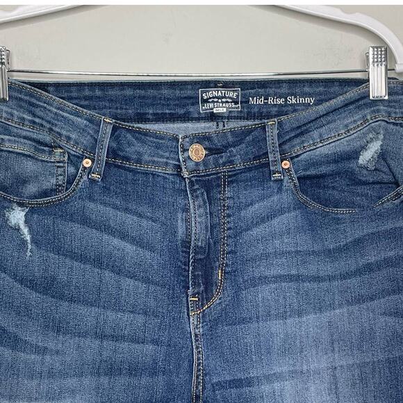 Levi's Mid Rise Skinny Jeans Whiskered Distressed Zip Fly Buttoned Blue 16 L - Picture 5 of 13